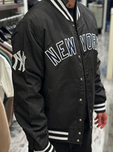 NEW ERA MLB WORDMARK BOMBER NEYYAN 60564762 | Black