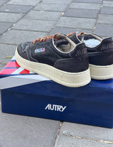 AUTRY Sneakers AULM PE03 I Medalist Low Pony / Laces Chocolate