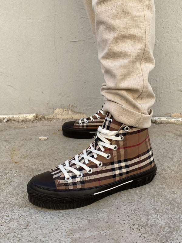 BURBERRY HIGH TOP SNEAKER 8055661 1009 | BIRCH BROWN