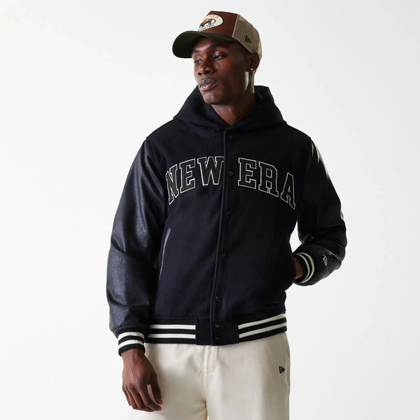 NEW ERA NE HOODED VRSITY JCKT NEWERA 60684379 | Black