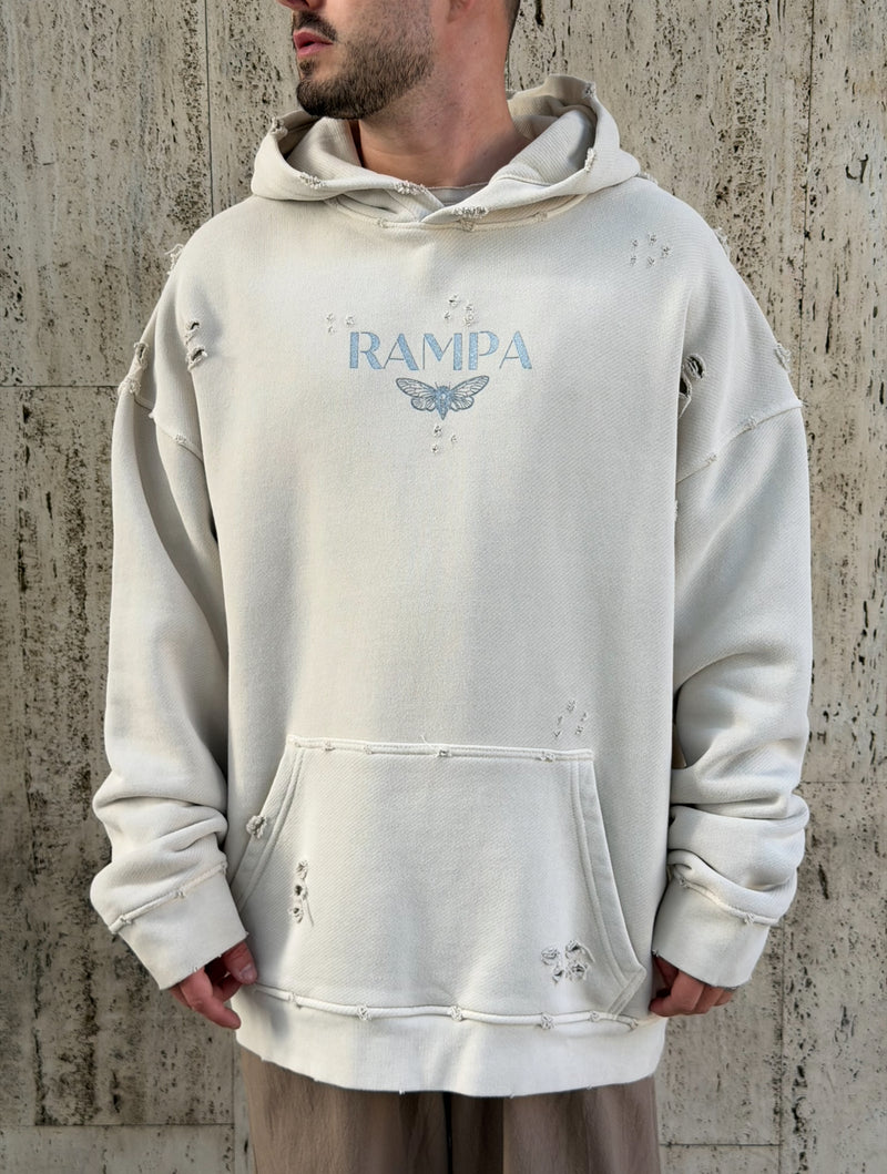 NAMMOS קפוצ'ון אובר סייז עם שילוב קרעים I Beige