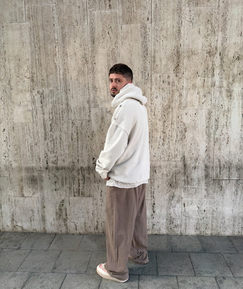 NAMMOS קפוצ'ון אובר סייז עם שילוב קרעים I Beige