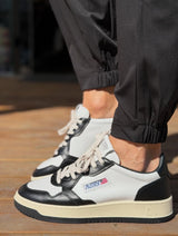 AUTRY Sneakers AULM WB01 I Leat / Leat Wht / Blk